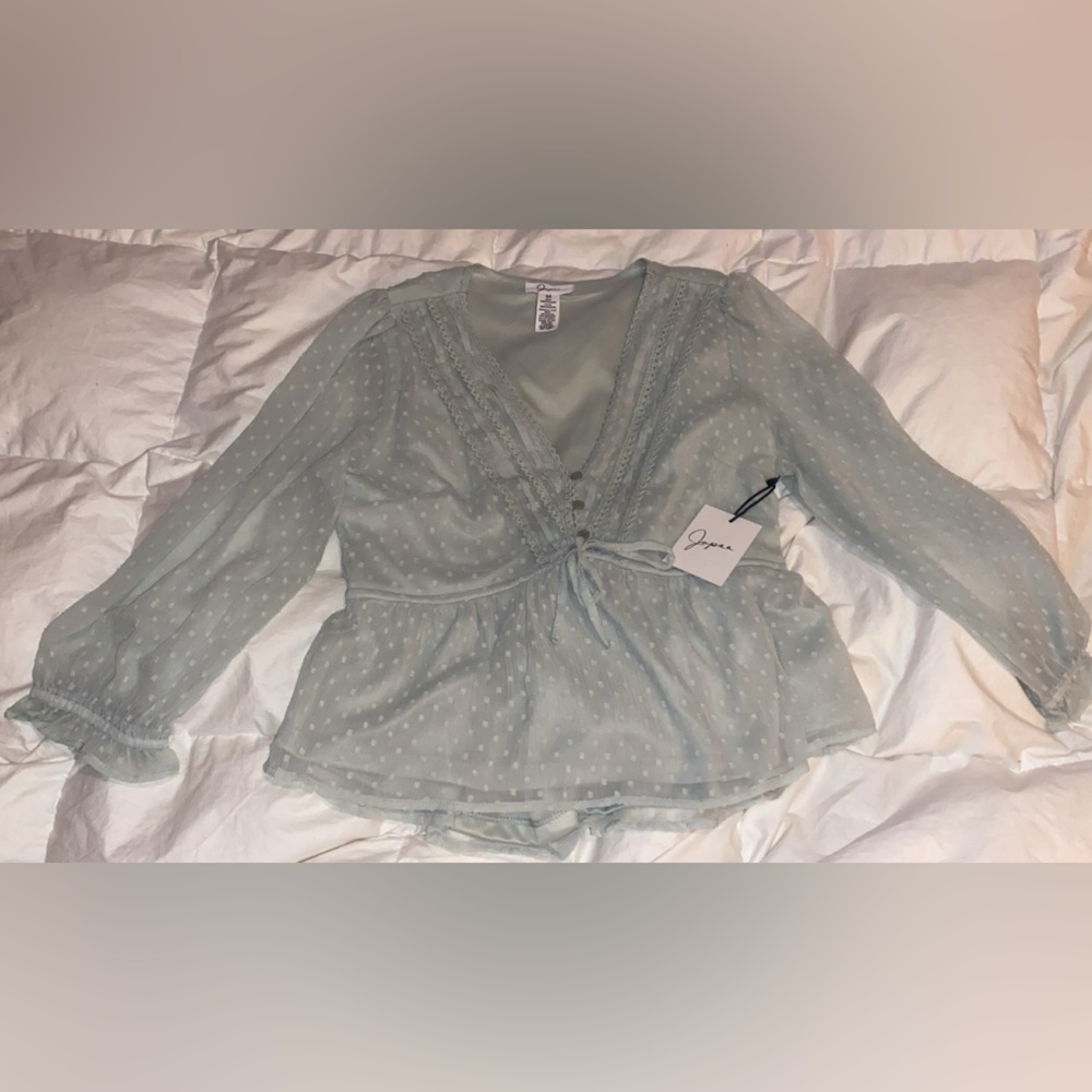 NWT mint green top